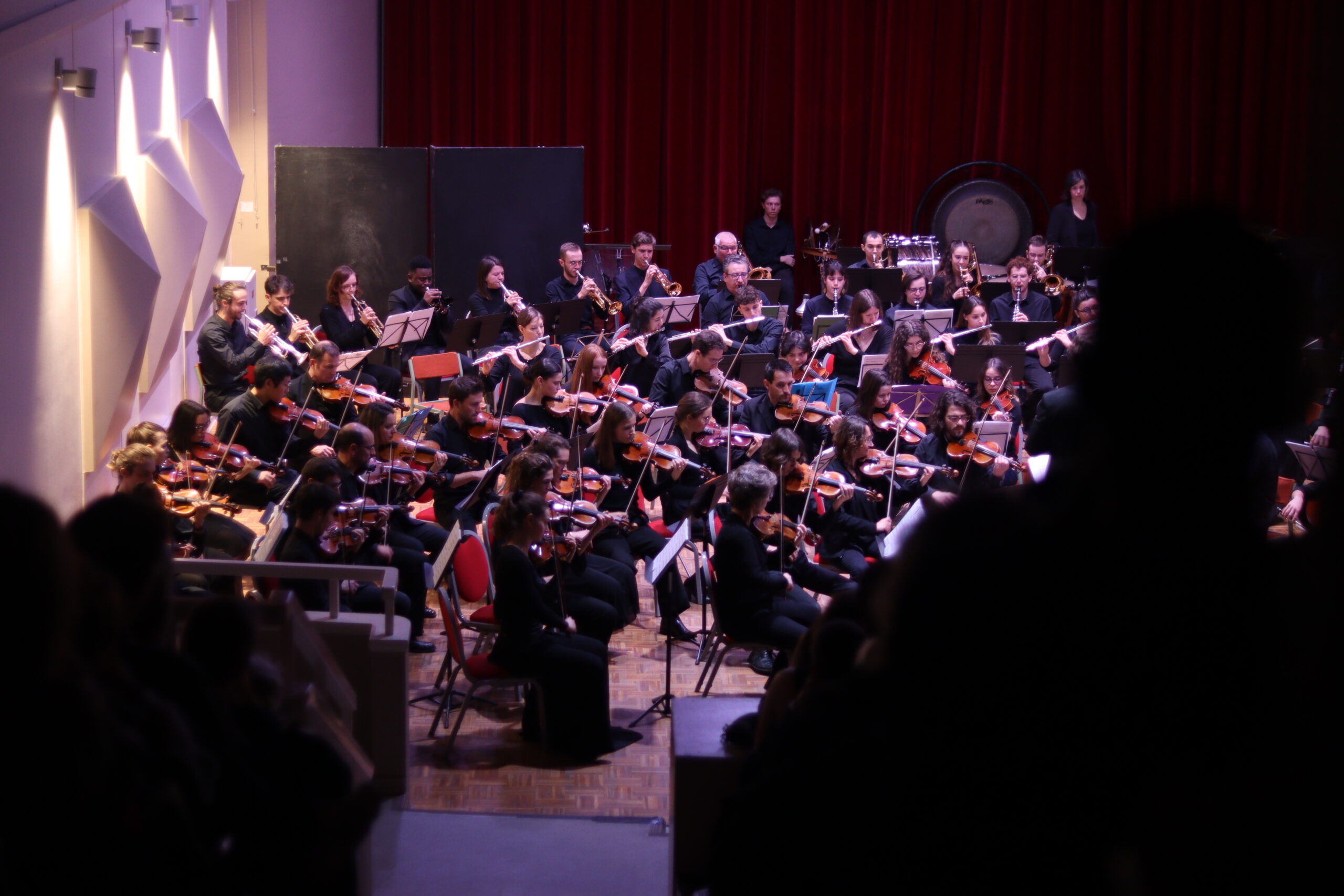 Orchestre à l'écoute
